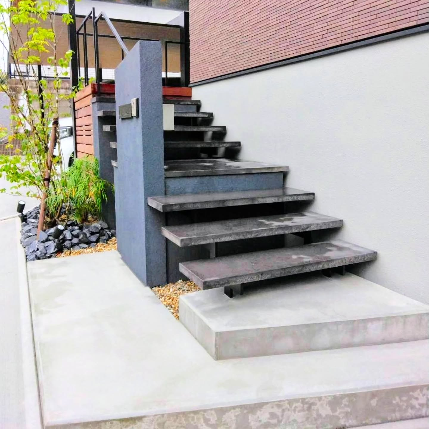 深基礎あまり気にならないですよね？